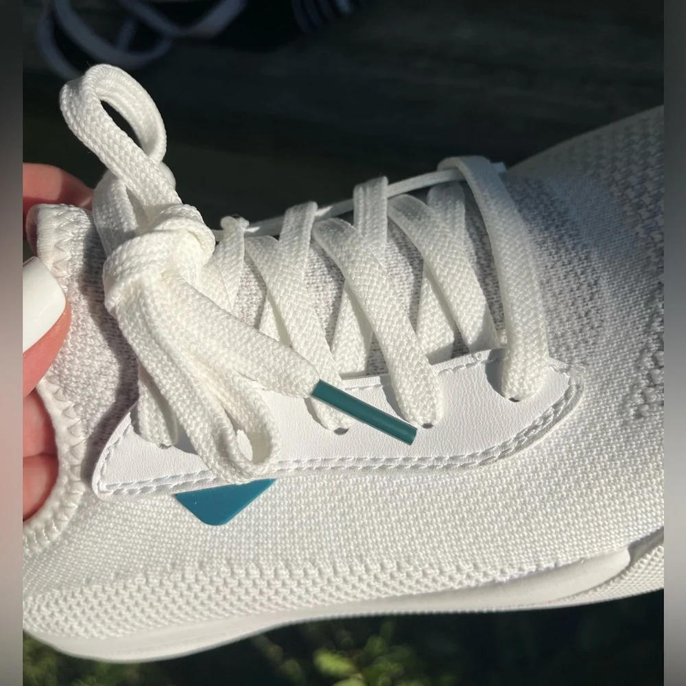 Vessi Weekend Classic Sneaker Womens’ 8 White Knit Casual Shoes, Teal Accents